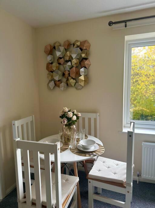 Stylish 2 Bedrooms Flat In A Quiet Cul-De-Sac Area, Near Sheffield City Centre With Free Parking Exterior foto